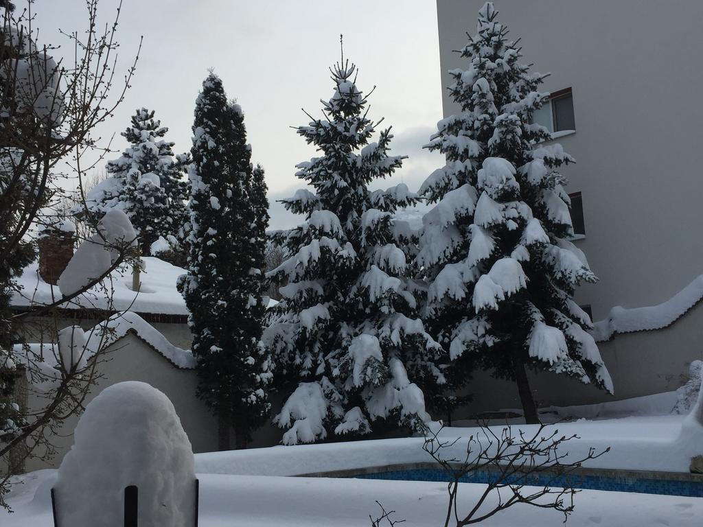Апартамент За Гости "Момчил" Sófia Exterior foto